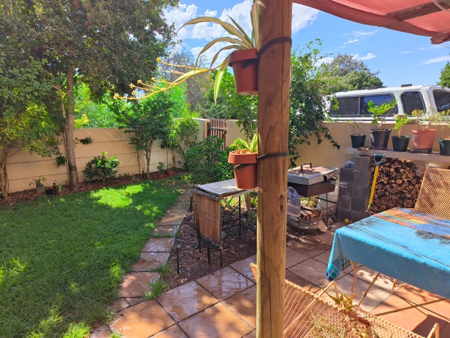 To Let 2 Bedroom Property for Rent in Table View Western Cape